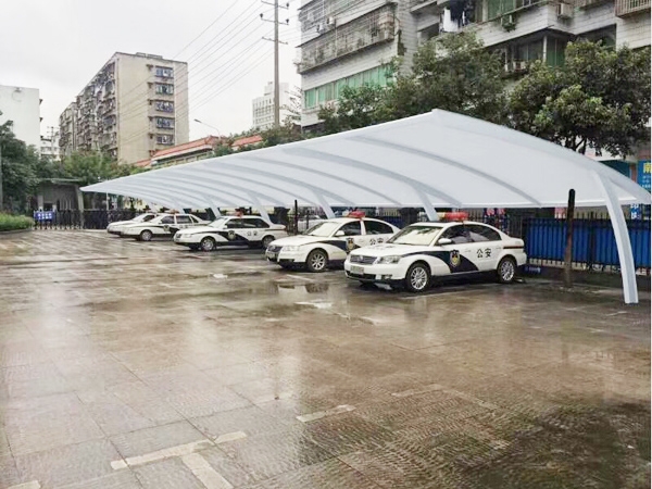 停车棚